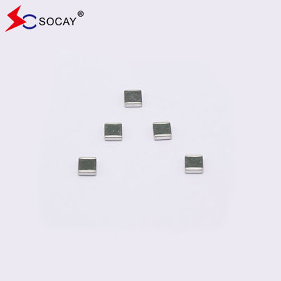 SV0402E5R5G1B Многослойный чип-варистор SMD 0402 Пакет Max VDC 5.5V